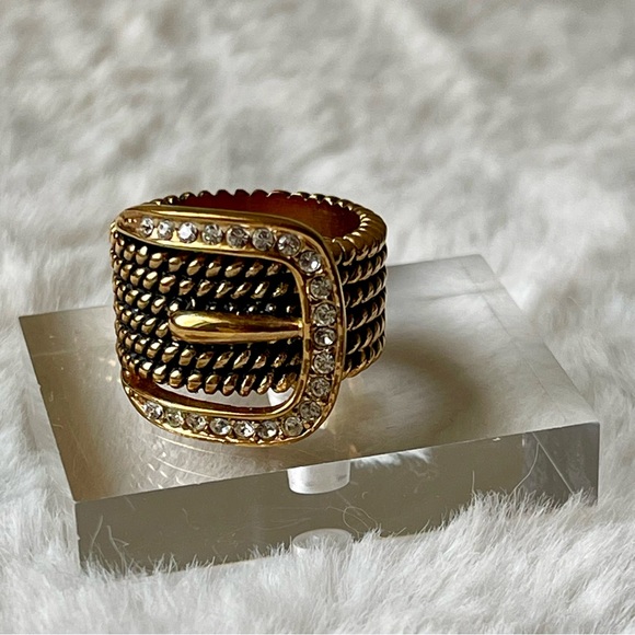 BUCKLE RING Gold Plated with Clear Stone Sz 6 - Picture 3 of 8